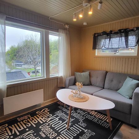 Koselig Studioleilighet I Svolvaer - Lofoten Ved Svolvaergeita, Djevelporten Svolvær Exterior foto